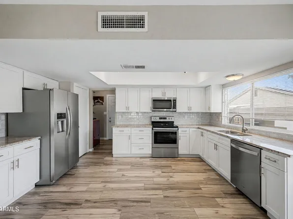 11210 N 52ND Avenue, Glendale, AZ 85304