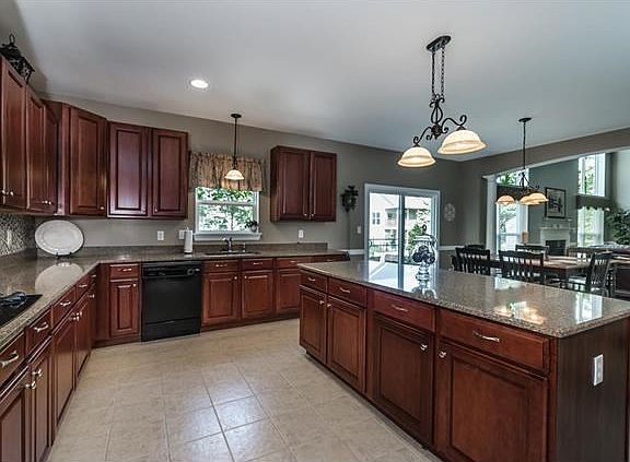 Plenty of storage for those must have appliances!