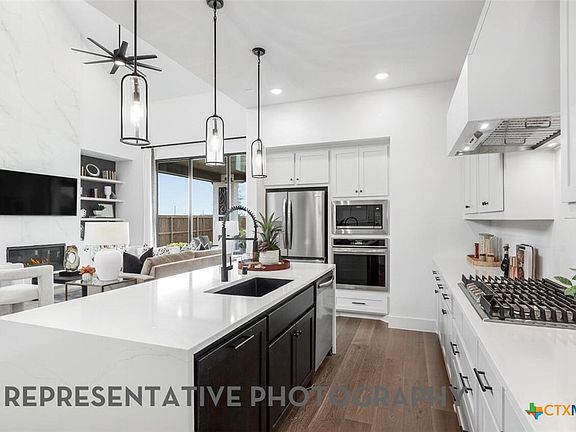 7th image of this home