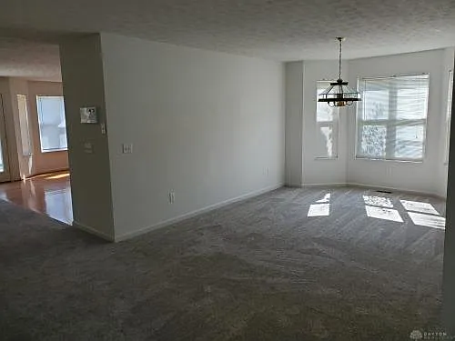 2294 Hazelnut Dr — Photo 11