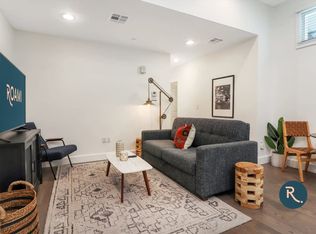 127 Carondelet St #ID1060092P, New Orleans, LA 70130