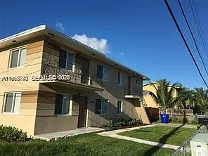 890 NW 22nd Ct #890 Photo 1