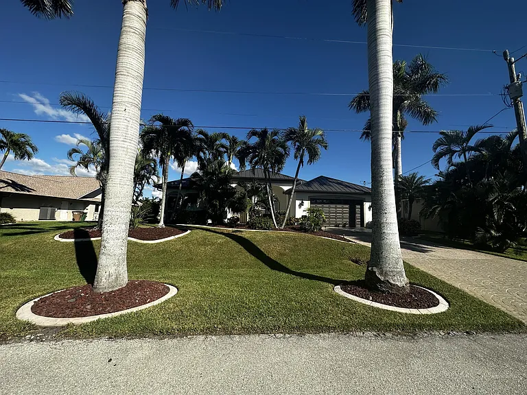 5209 SW 25th Pl — Photo 23