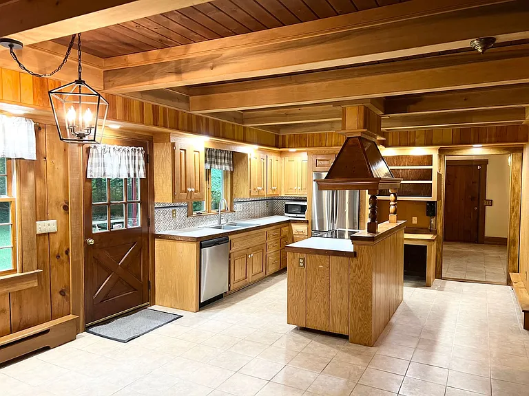 38 Clark Hill Rd — Photo 12