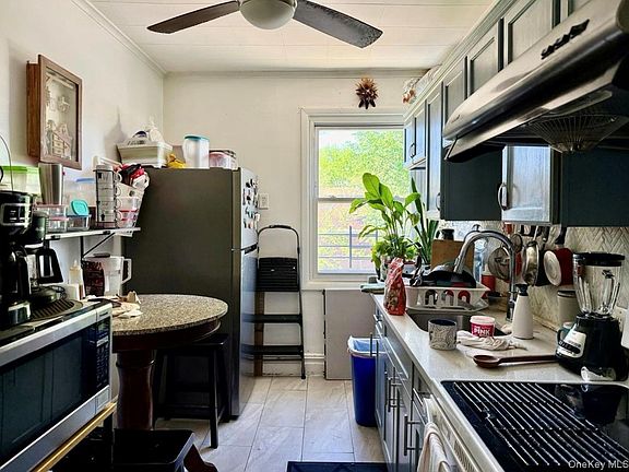 3rd image of 6911 58th Road