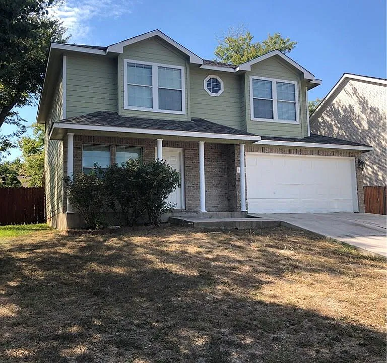 2305 S Crossing Dr