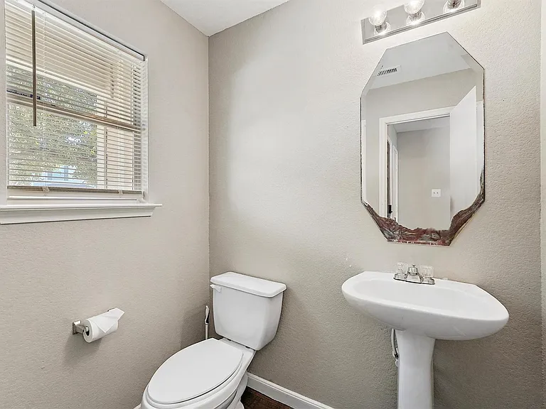 18910 Remington Mill Dr — Photo 10