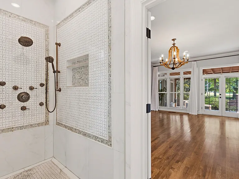 1574 Whitmar Pl E — Photo 18