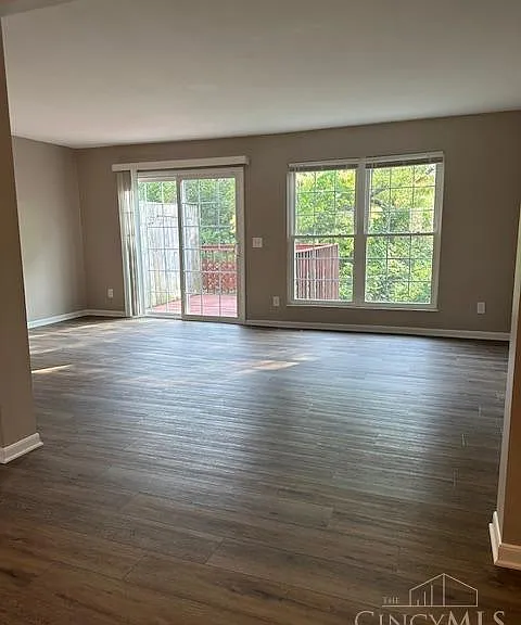 5131 Franklin Park — Photo 29