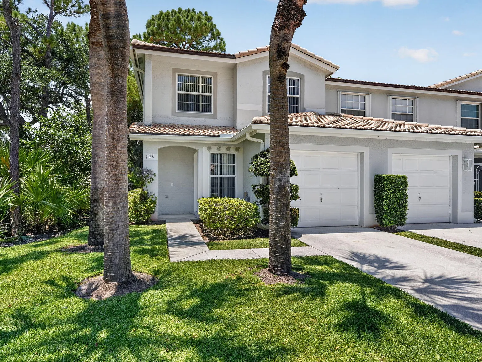 3 bed, 2.5 bath, 1562 sqft, $3,900 — Photo 1