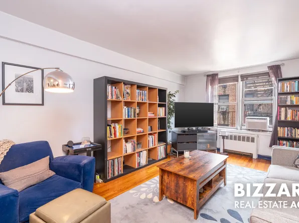 4 Bogardus Place 3D image 1 of 11