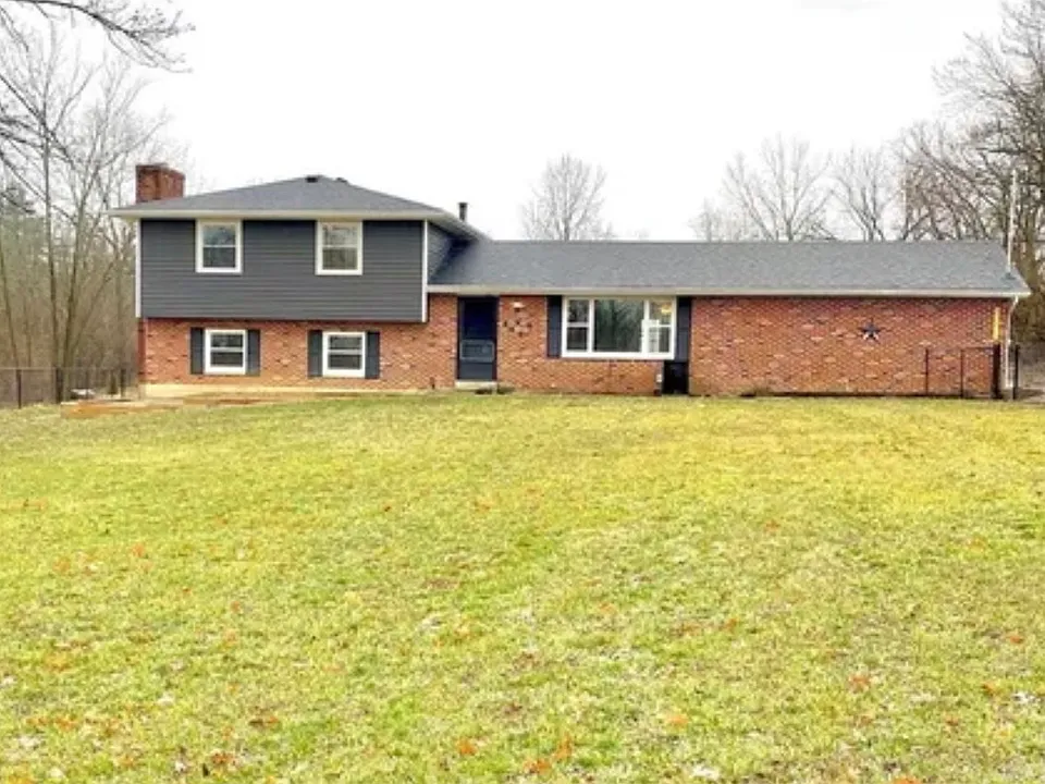 1575 Hogue Rd