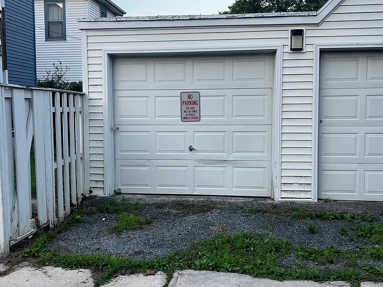 76 W Willow St #2 — Photo 14