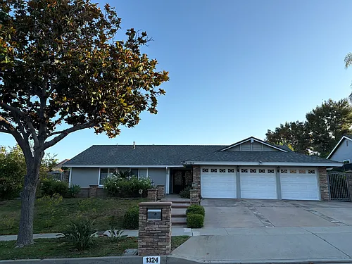 1324 Manzanita Dr Photo 1