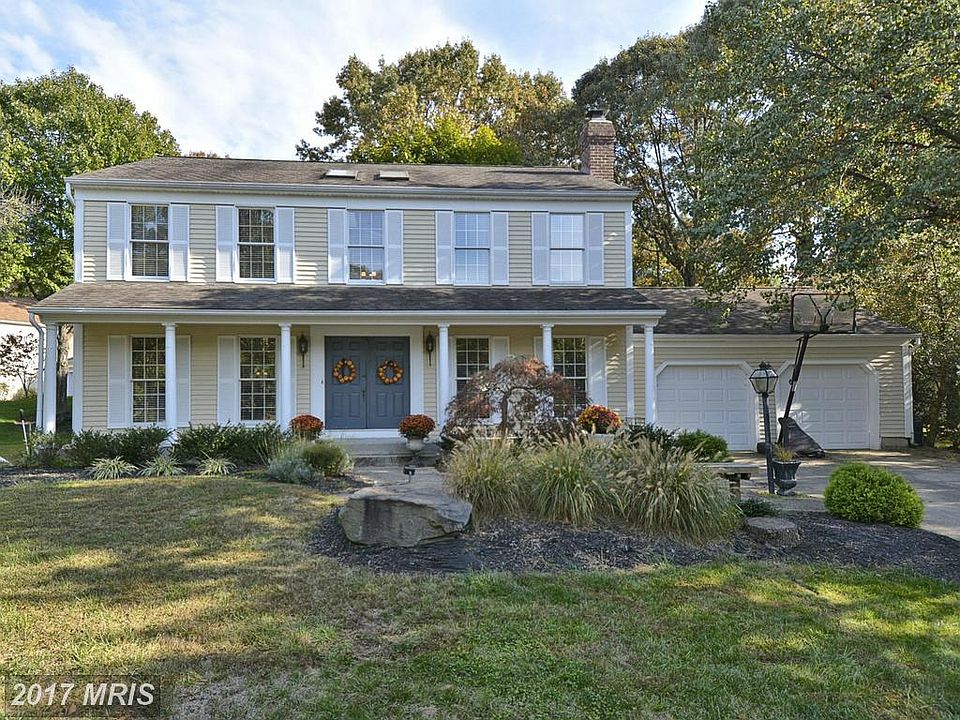 1st image of 931 Rustling Oaks Dr