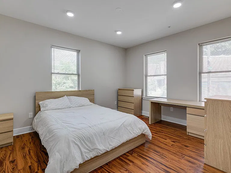 549 Armstrong St #101 — Photo 11