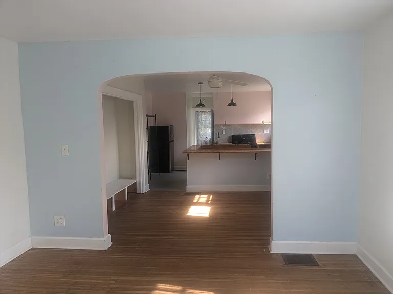 466 Congress Ave — Photo 5