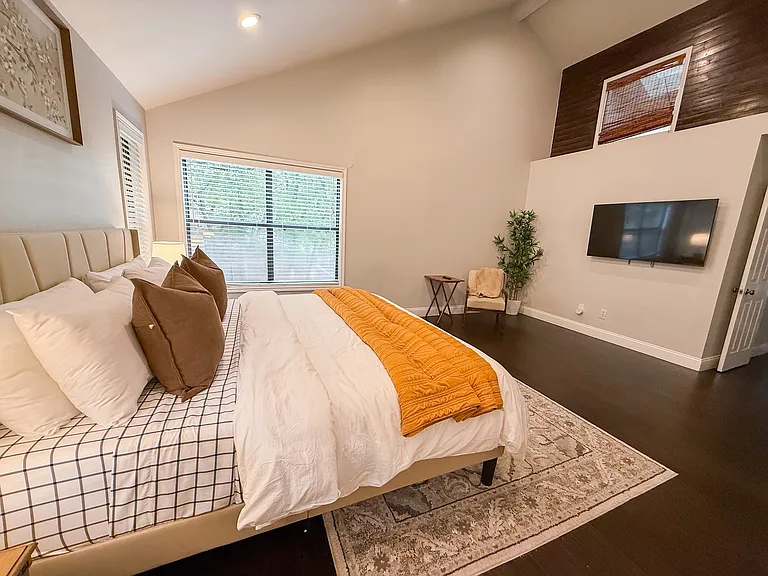 2615 Winding Hollow Ln — Photo 8