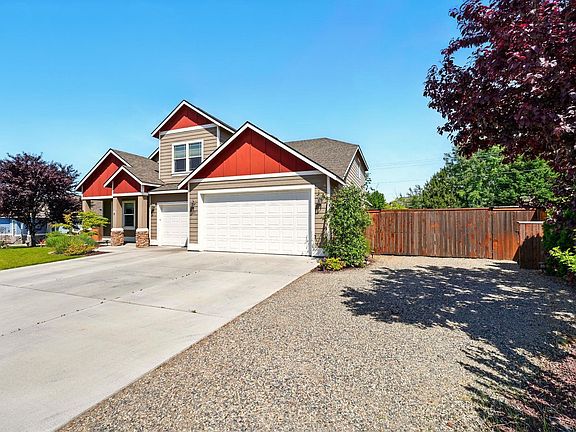 2nd image of 626 Pinnacle Dr