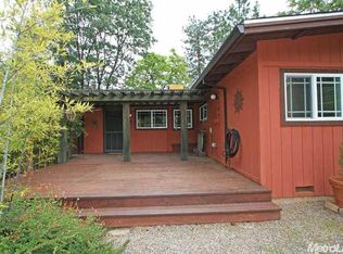 2925 Observatory Dr, Camino, CA 95709