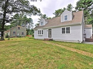 15 Holly Ave, Acushnet, MA 02743