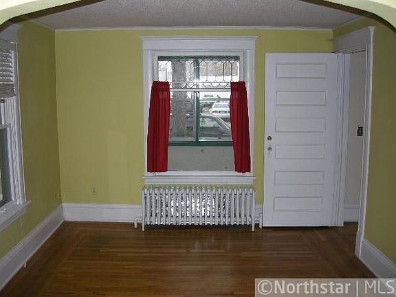 3rd image of 518 19th Ave NE