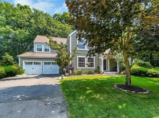 3168 Stoneleigh Ct, Yorktown Heights, NY 10598