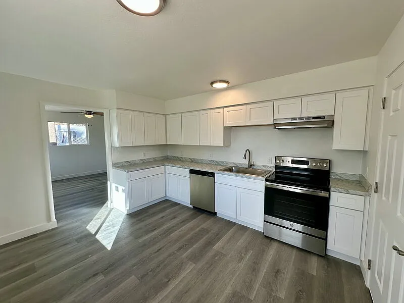 4 bed, 2.0 bath, 1120 sqft, $1,500 — Photo 4
