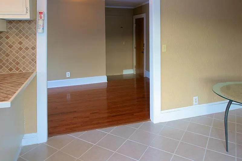 Studio, 900 sqft, $1,800 — Photo 4