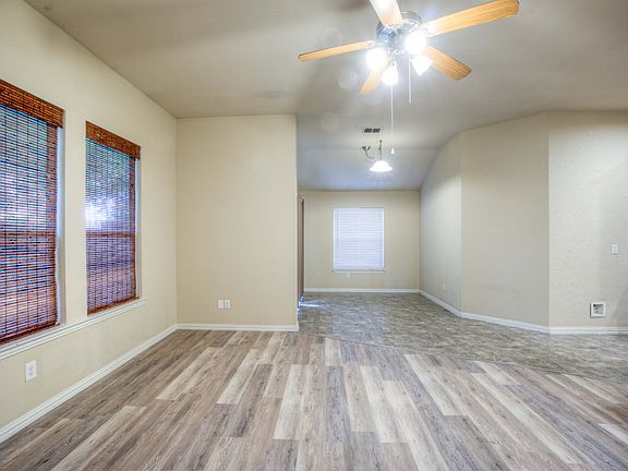 3rd image of 2021 Highland Dr