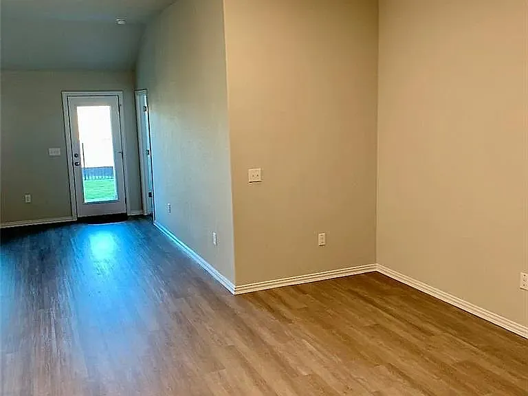 17320 Crowndale Dr — Photo 21