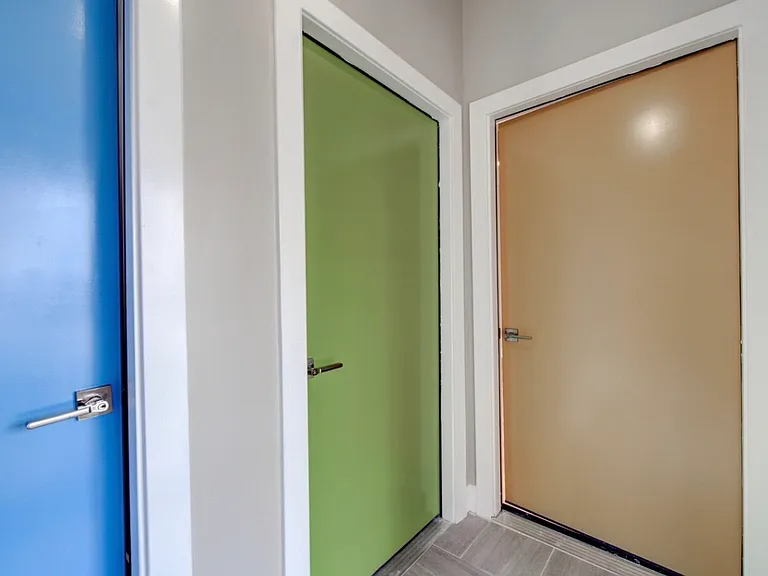 6245 S Champlain Ave #B — Photo 3