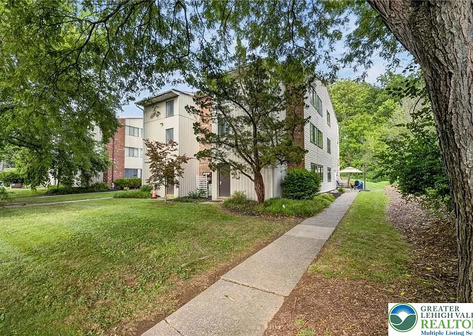 1547 Creekside Rd