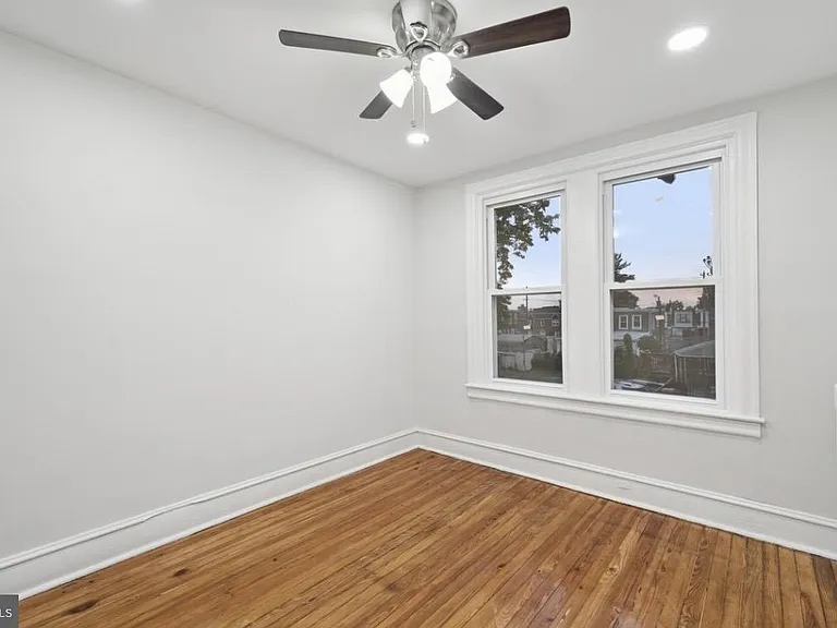 5824 N American St — Photo 3