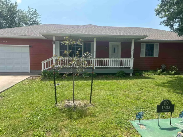 1503 Merrimac St, Burlington, KS 66839