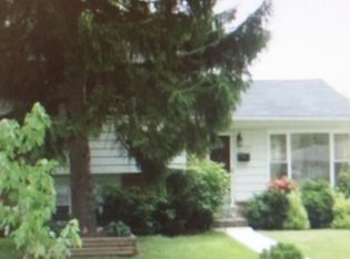 2725 Helen Dr, Glenview, IL 60025