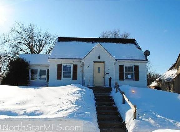 2nd image of 48 Rose Ave W