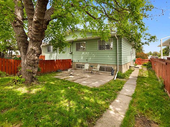 4th image of 4519 N 26th Ave SE