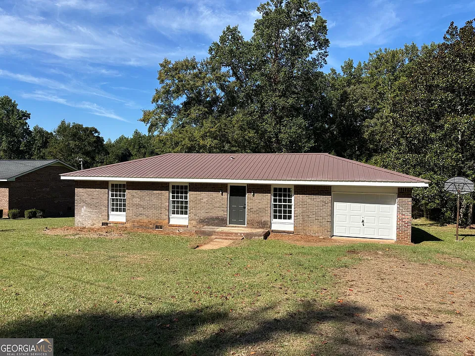 126 Young Rd
