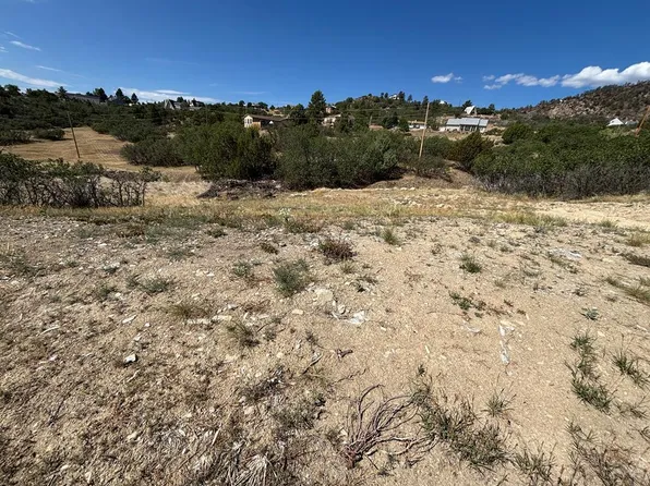 297 Little Raven Dr, Colorado City, CO 81019