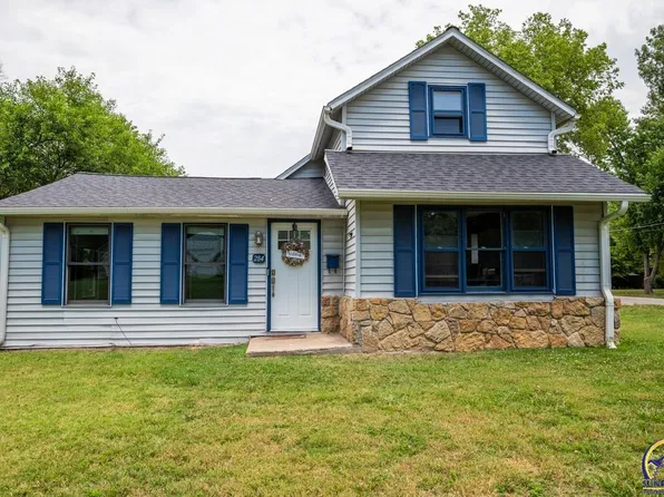284 Holliday St, Osage City, KS 66523