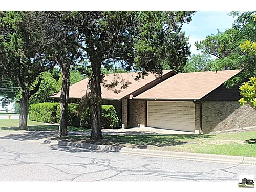 107 Suzanne Ln Photo 1