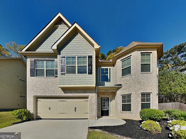 1228 Campbell Ridge Ln, Lawrenceville, GA 30045