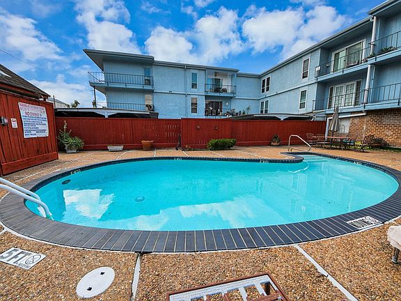 5th image of 505 Westcott St APT 207