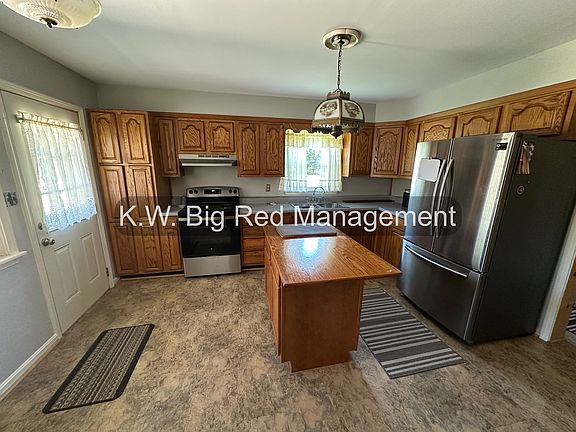 5th image of 1014 Applegate Ln