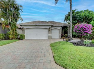 4058 Manchester Lake Dr, Lake Worth, FL 33449