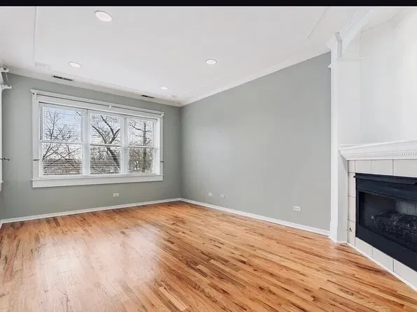 3116 W Cullom Ave #3, Chicago, IL 60618