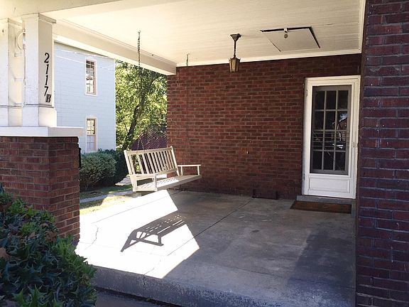 Entrance and Front Porch to upstairs unit