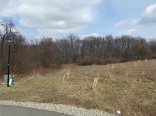 20 Pheasant Run Dr, Smock, PA 15480