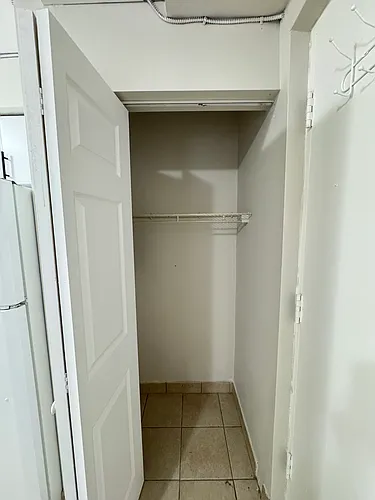 915 Campbell Ave #203 Photo 1